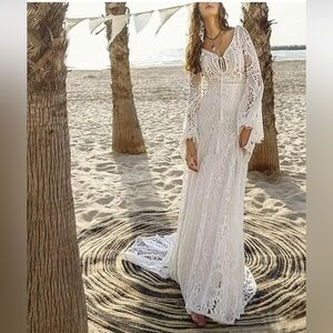 Elegant White Lace Maxi Dress